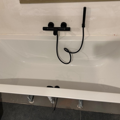 5B6A10AB 54A0 40FA ABB0 6518B1C2D81C 1 105 C